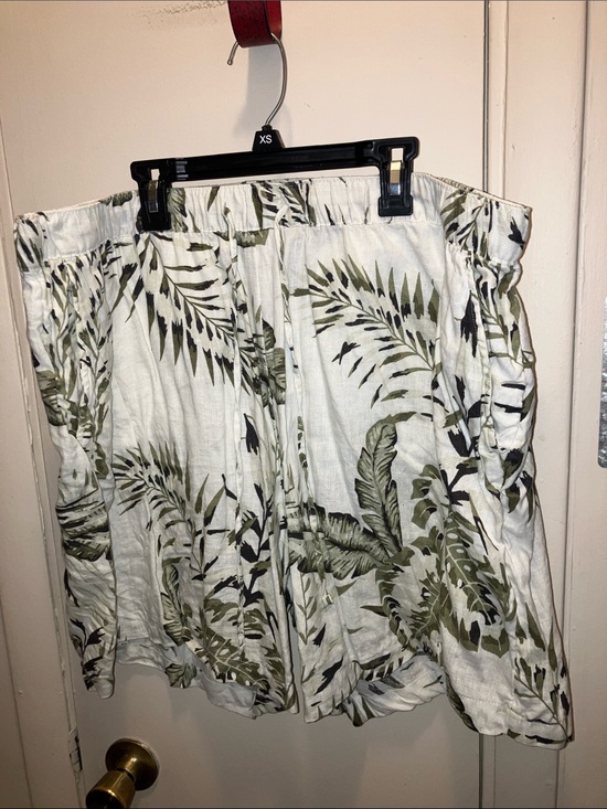 C.C Pants - C.C White & Green & Black Tropical Print Linen Bermuda Shorts 2X